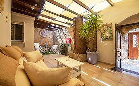 Old Town Corner Luxury Studios